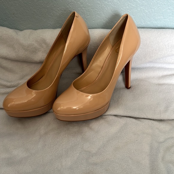 Pink Gianni Bini heals. - Picture 4 of 8